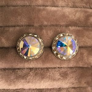 ✨ Iridescent Crystal earrings ✨